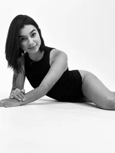 AlyssaRay B&W Foto 7