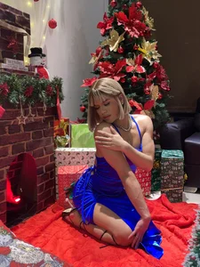 AmberCollens: Happy New Year!💙 ( 4 фото)