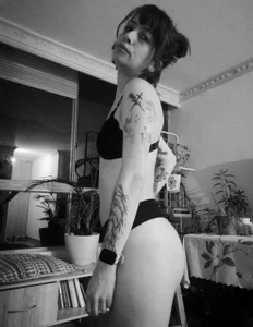 MagdaVon_Tise SEXI MAG Pic