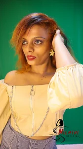 NILMINI-SHERON's photo