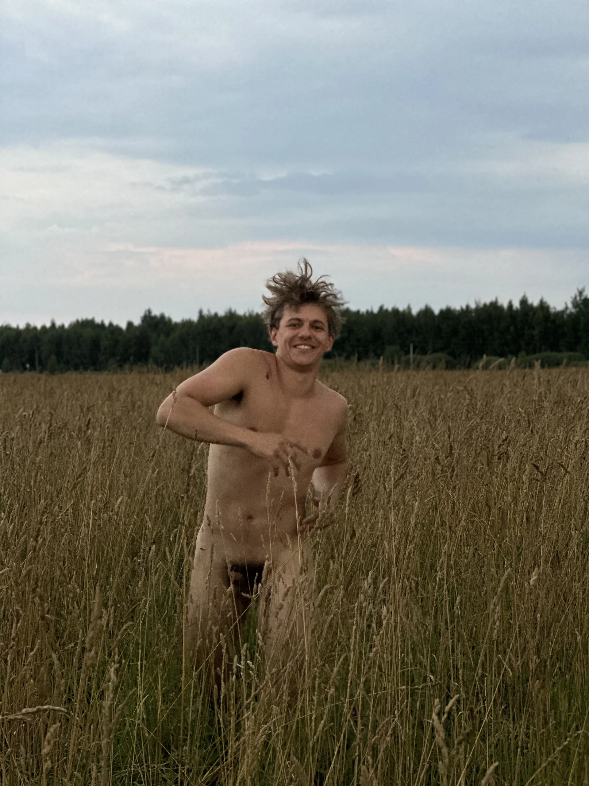 prince_nik field and naked 圖片 2