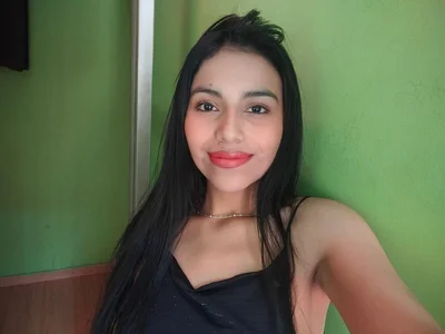 Emma_collins23 Public Pic 4