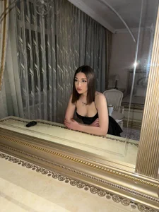 CharlottePrasad Public Pic 5