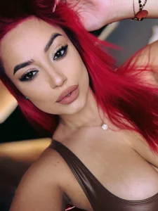 EmyHilton Brown latex Gambar 5