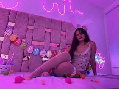 zenda_Biancha happy Easter Pic