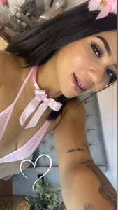ivy_leee 🍒 Pic 3