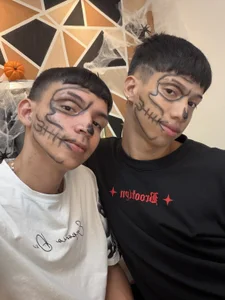 Juan_Nd_Steven A Fun Halloween 🎃👻 Pic