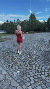 red dress de SunGoddess666  3 Imagens