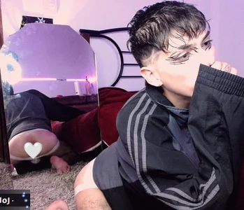 jeanfarelo Here is a photoshoot of me for all of you, I hope you like it as much as I did, love my work 🤍 Foto 9