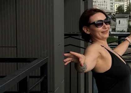 EveLibston warmwalk صورة واحدة|EveLibston warmwalk صورتان|EveLibston warmwalk  صور|EveLibston warmwalk  صورة