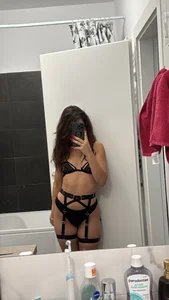 MayaVonDe Public Poză 5