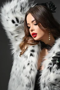 MistressMilana VENUS IN FURS Pic 6