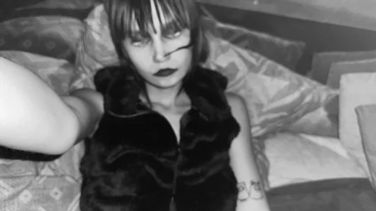 bigbabykikiblack and white sensual图片 3