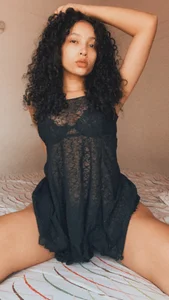 EmilyTreasurez Black dress 🖤 صورة واحدة|EmilyTreasurez Black dress 🖤 صورتان|EmilyTreasurez Black dress 🖤  4 صور|EmilyTreasurez Black dress 🖤  4 صورة