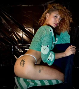 knelaTentationRsのPublicの 7枚の写真