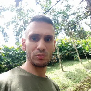 AnDrEs de Andres_J4  5 Imagens