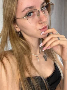 NellieEinspahr A slight hint Poză 4