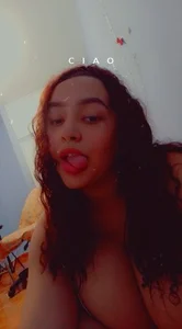 Miss-boobs: Public ( 3 фото)