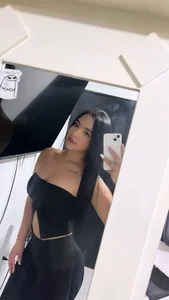 VIOLETWILLIANS Public зображення 7