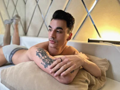 Isak_Butt Public Foto 5