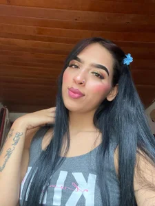 Sara_Duboiss Public Pic 8