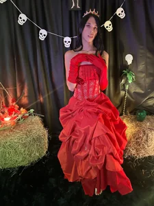 Isadora_hot69 Queen of Hearts Hình 5