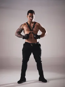 Brad_Summer Elegant Pic 5