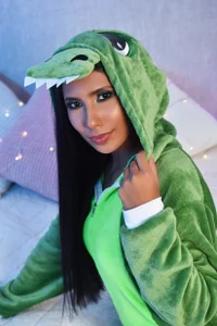 Ary_7 a sexy crocodile Bilde 3