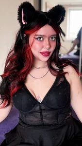 AliceMoooren Soft gothic slika