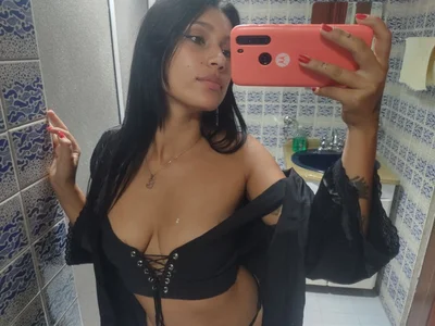 MariaJoseWalker's Good morning, my daring lover ☀️🔥 I’m live from 8:30 a.m. to 3:30 p.m., ready to tease you until yo Sex Photo 3