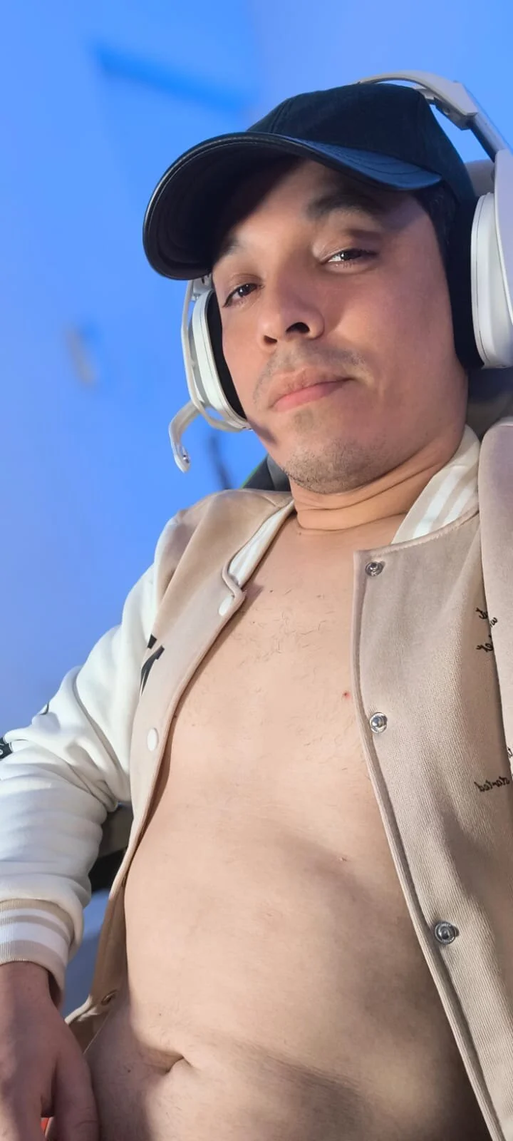 صور Lukaforge الرائجة  318