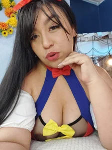 Snow white 🍎 de Melody_bonnie  7 Imagens