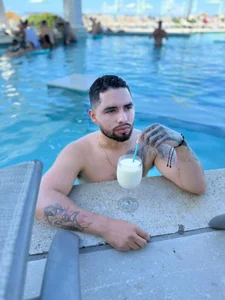 matteosantosBahama Breeze ⛱️图片