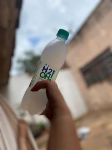 Khemerry Bebam água mores!💦quanto mais vocês beberem,mais a quantidade de gozada produzida...😉 Foto