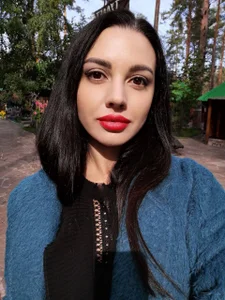 Viki_Bellson Public Pic 3