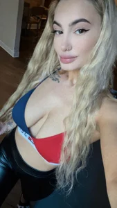 TiaraVeil Pretty mood 😋 Pic 3