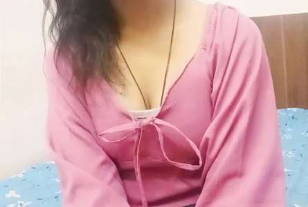 aditi_singh0 Public Immagine  5