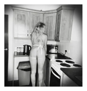 modeljadeelee Public Foto