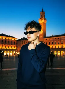 Public de boyitarussian  Imagens