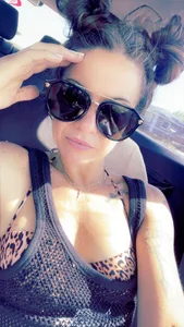 girlpilot Space buns Poză 3