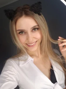mia_kittten kullanıcısının Announcements albümü -  2 fotoğraf