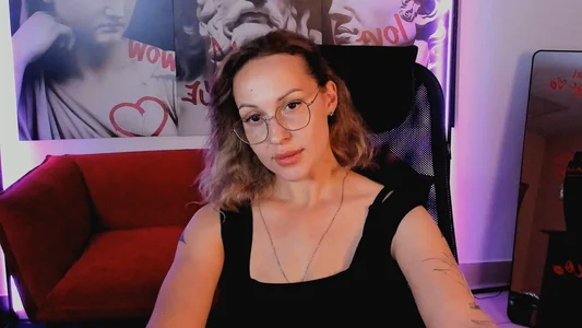 Charlotte_Hudson sexy in my glasses Billede 2