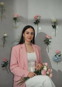 AlesiaDessmond FlowerGirl slika