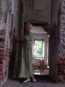 roxana_brooks You can find an interesting woman in interesting place Poză 6