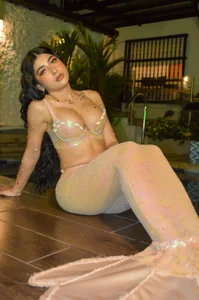 LianneRougue_ a beautiful mermaid for you. Pic 6