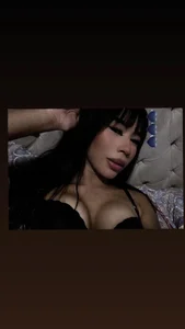 valentina_briar Public  2টি ছবি