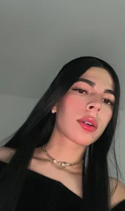 CuteAri: Public ( фото)