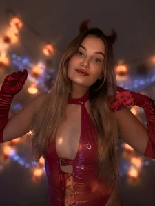 Mistress_Wilma Christmas ⛄🎄🎀 Pic 3