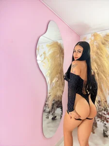 Emily_cute777 💦💦 Pic 5