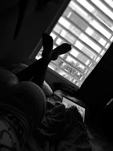 ohrianagibson 🖤 Rainy days and me without company 🖤 Pic